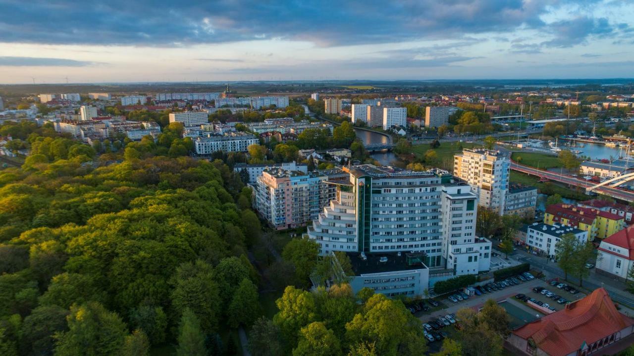 Aparthotel Etna Kołobrzeg Extérieur photo